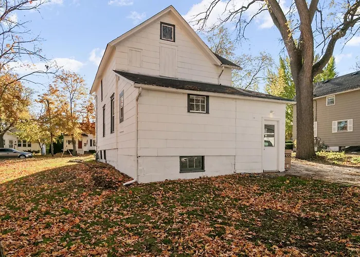 Cozy In Dt Libertyville, Near Naval Base * Libertyville